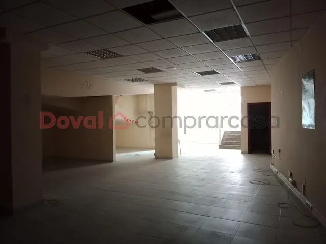 LOCAL EN TORRENTE BALLESTER — 7
