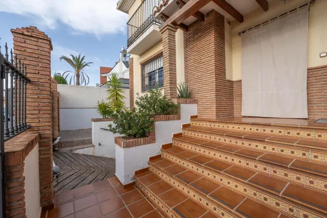 Magnífica casa unifamiliar de 4 dormitorios grandes en Otura — 33