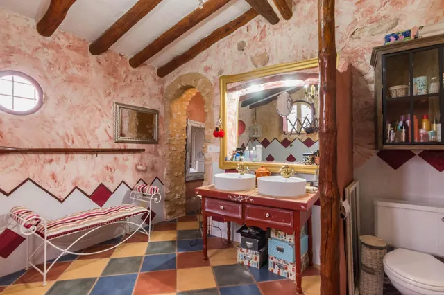 Se vende chalet único - Un rincón dónde habita el arte — 10