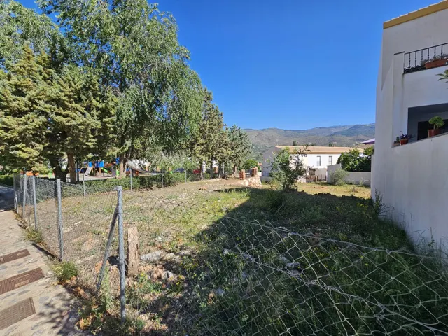 SOLAR URBANO PARQUE INFANTIL ,ZONA NUEVA — 12