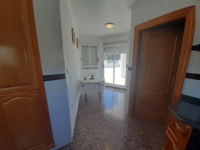Casa vallada en la ciudad — 47