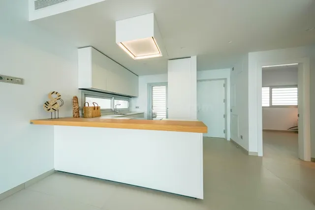 Ático Moderno con Orientación Sur en Reserva del Higuerón - foto 4