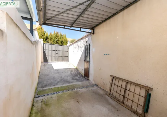 Bonita Casa en Nivar — 36