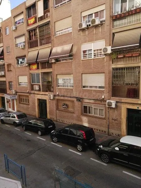 Oportunidad en Carolina Altas Alicante Entresuelo - foto 2
