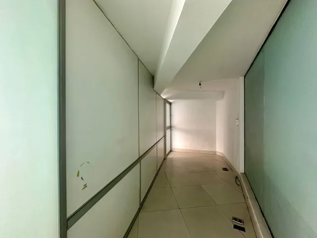 Local comercial 200m² en alquiler - Central norte — 12