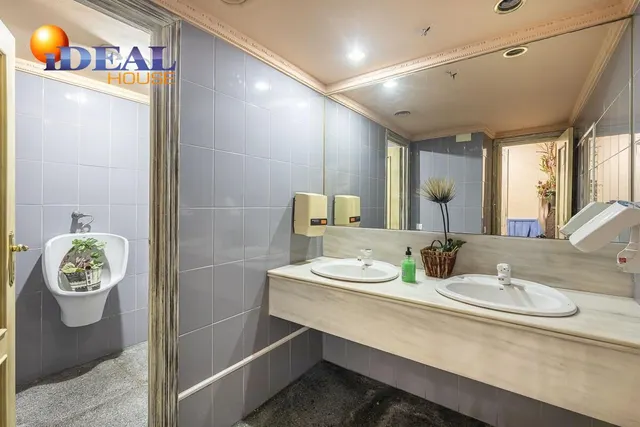 EN VENTA HOTEL Y RESTAURANTE LOS PINILLOS — 24
