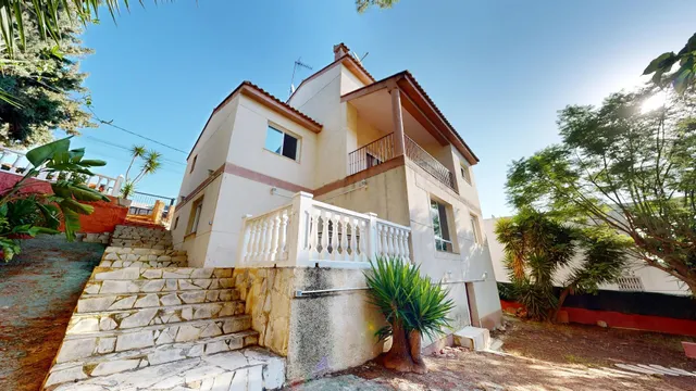 ESPECTACULAR CHALET EN SANTO DOMINGO CALICANTO — 3