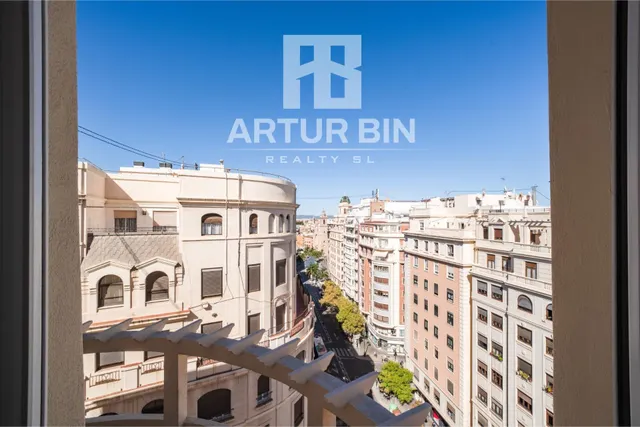 Piso 3 habitaciones 142m² en venta - Centro - Sant Francesc — 18