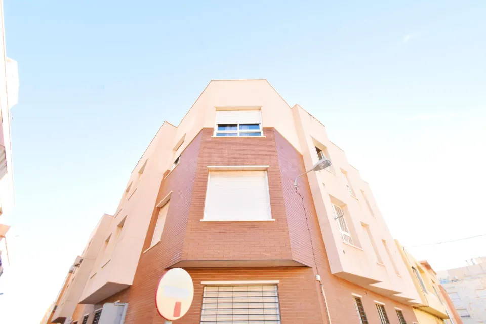 Excelente vivienda a un paso del ayuntamiento de El Ejido