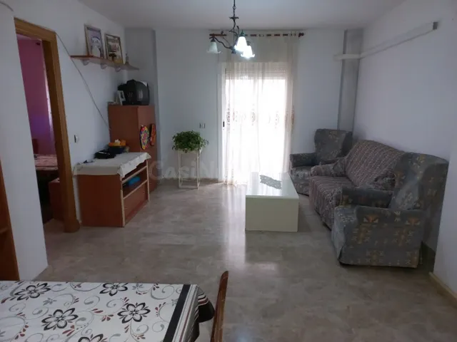 GRAN PISO SEMINUEVO Y CENTRICO EN EL EJIDO - foto 2