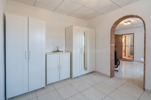 Villa 5 habitaciones 229m² en venta - Jalon — 34