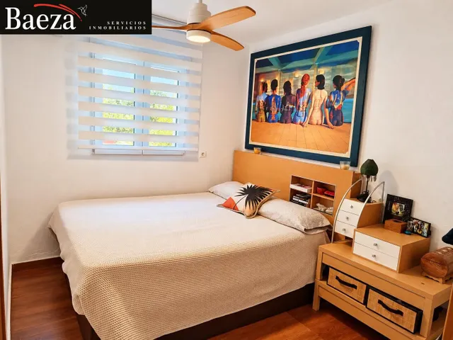 Chalet con piscina privada, terreno y buhardilla — 6