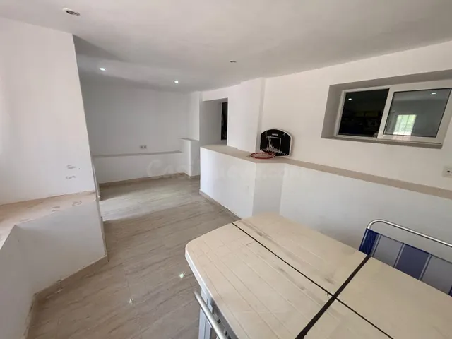 Adosado de 4 dormitorios, 2 baños en Los Altos (Orihuela Costa) con 2 Piscinas, Solárium y Gran Sótano — 12