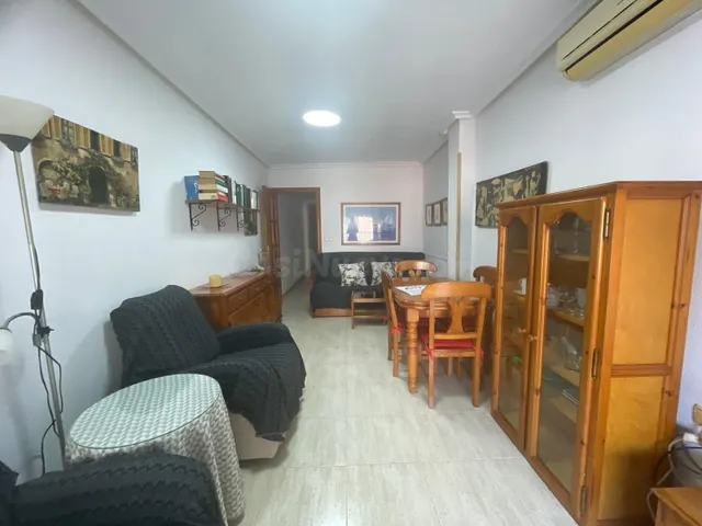 Apartamento de 2 dormitorios con garaje y trastero en Guardamar del Segura — 3