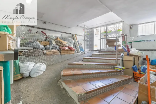 Local comercial 198m² en venta - Barriada primero de mayo - foto 2