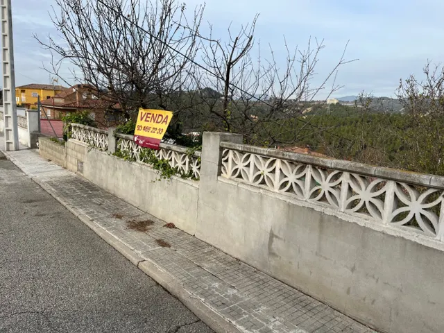 SOLAR EN VENTA EN CASTELLBISBAL — 2