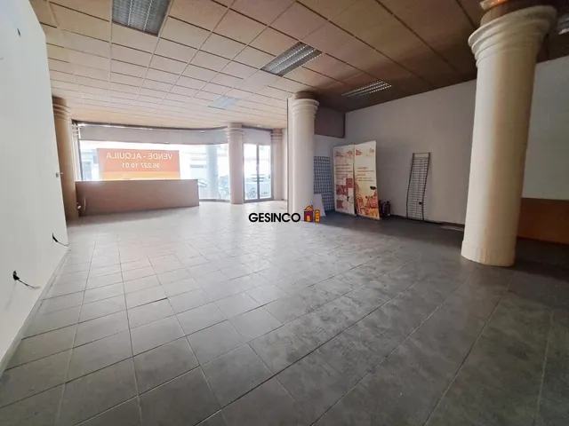 LOCAL CÉNTRICO DISPONIBLE EN VENTA O ALQUILER — 7