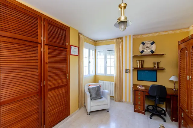 CHALET INDEPENDIENTE CON PISCINA PRIVADA, JARDÍN Y GARAJE EN MONACHIL — 39