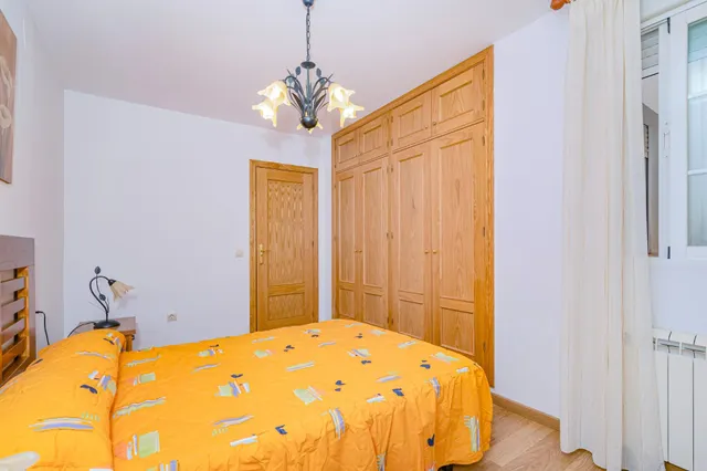¡TRES DORMITORIOS, GARAJE Y LISTO PARA ENTRAR A VIVIR! — 24