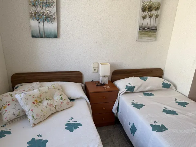 Apartamento en primera línea de playa en gandía con vistas al mar — 16