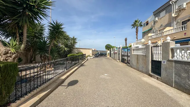 Casa 2 habitaciones 77m² en venta - Playa Flamenca — 30