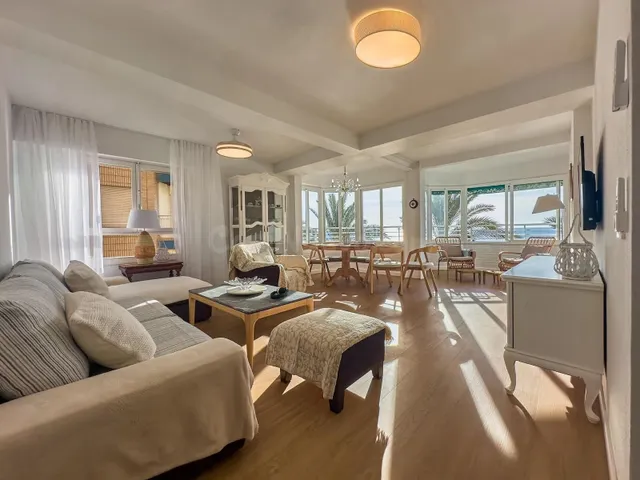 Apartamento 4 habitaciones 120m² en venta - Paseo maritimo — 4