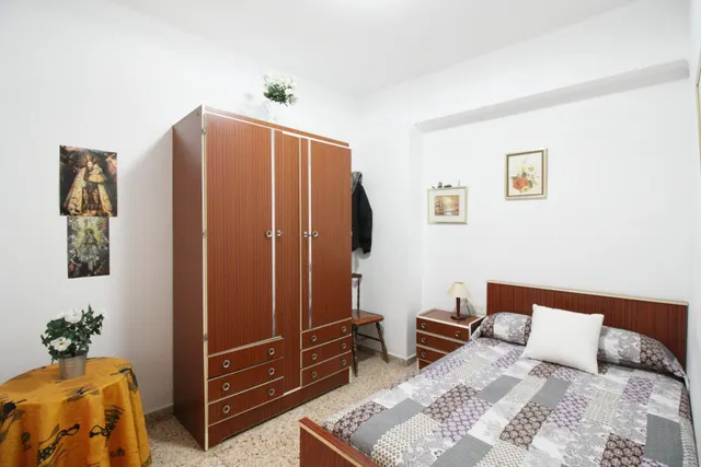 Amplia vivienda de 4 habitaciones en zona cervantes – Alaquàs — 10