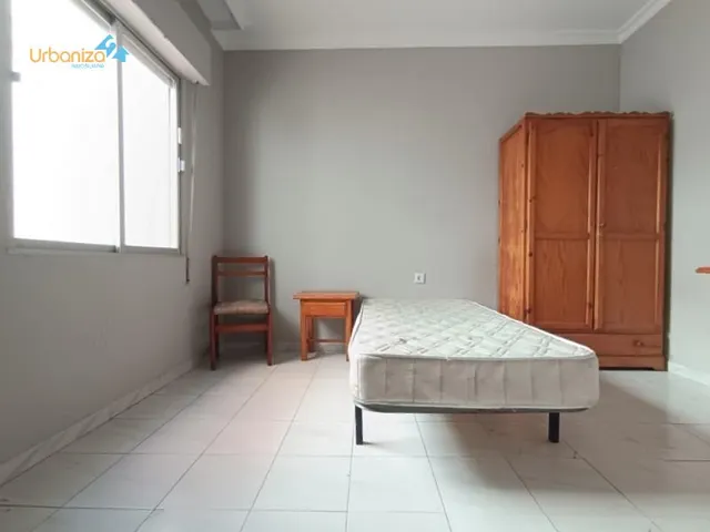 Amplia Casa en María Auxiliadora, Badajoz - Oportunidad Única por €429,000 — 18