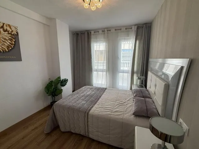 Apartamento 2 habitaciones 57m² en venta - Estacion de autobuses — 11