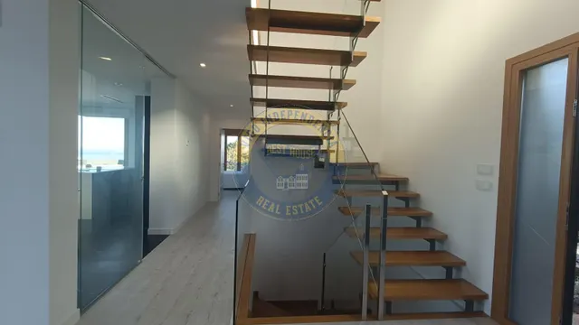 Chalet de altas calidades con vistas al mar — 25