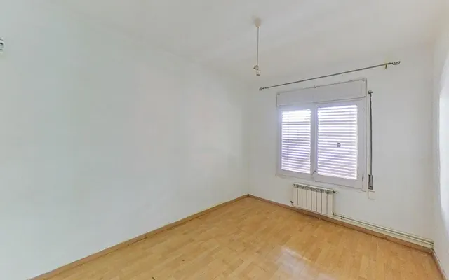 SE VENDE PISO EN BARCELONA, ZONA BON PASTOR — 6