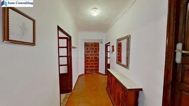ESTUPENDA CASA CON AMPLIO PATIO EN ALCADOZO - foto 4
