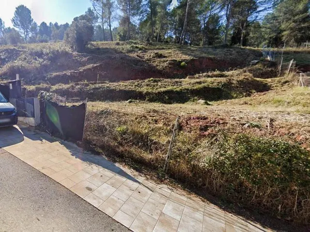 Terreno a la venta en Castellví de Rosanes — 13