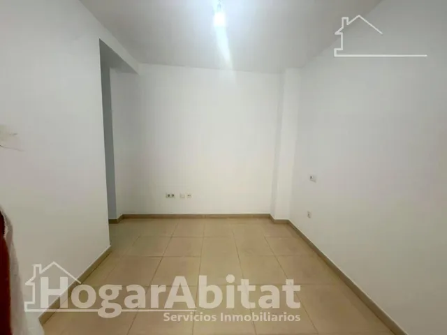 Reformado con patio cerca de la playa — 25