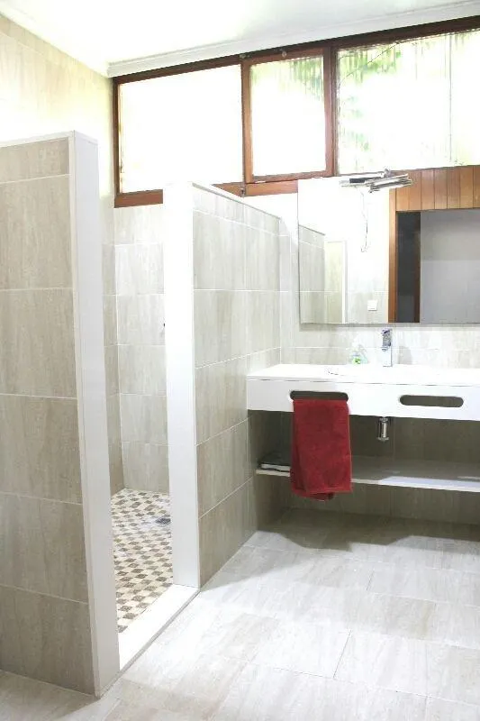 Villa exclusiva con dos residencias, piscinas y completas instalaciones deportivas en Favara, Valencia — 47