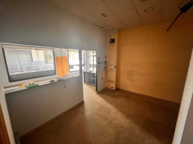 LOCAL COMERCIAL en ALQUILER — 5
