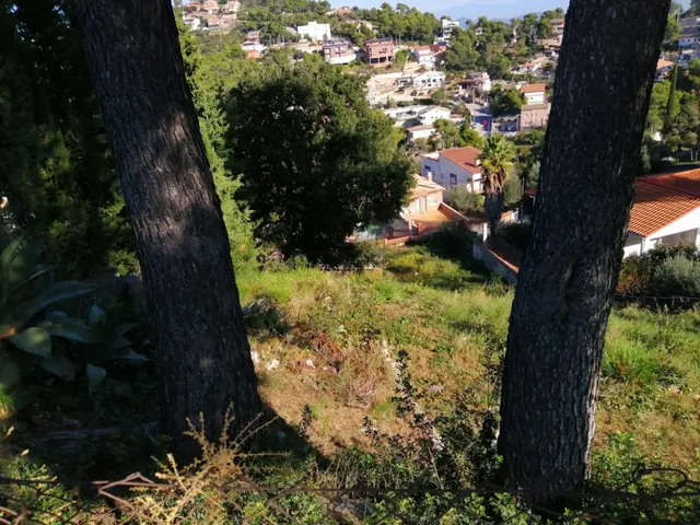 Terreno a la venta de 980 m2 en Vallirana, acceso a dos calles con refugio — 10