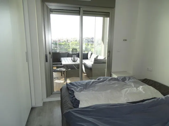 LUJOSO ÁTICO CON ESPECTACULAR TERRAZA Y SOLARIUM — 19
