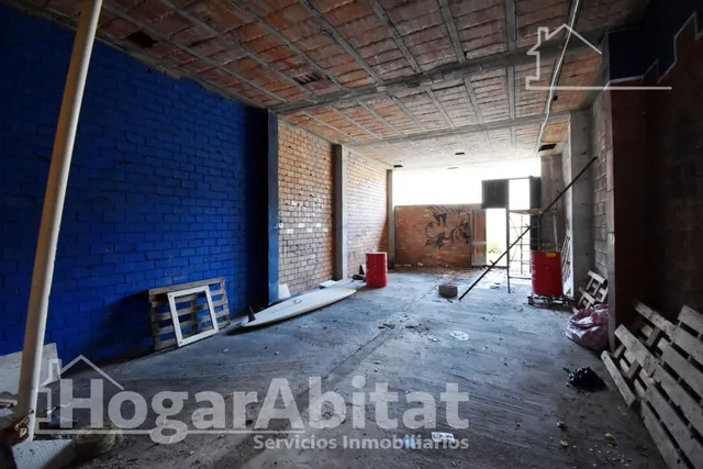 Gran patio privado y proyecto para diseñar tu casa unifamiliar en el centro urbano — 22