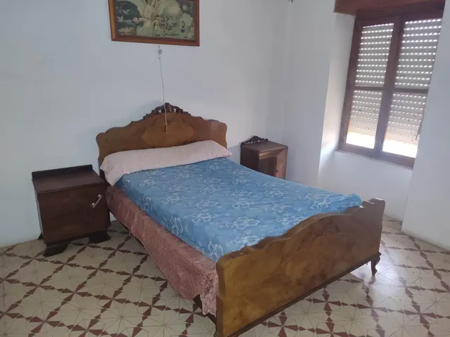 CASA EN EL CENTRO DE MONTEALEGRE DEL CASTILLO — 8
