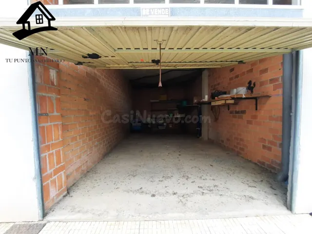 Local-almacén de 36 m2 ideal como garaje cerrado en pleno ce - foto 3