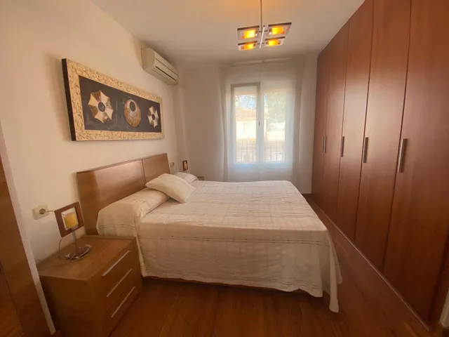 Tomares. bonito triplex amueblado junto al ayuntamiento — 35