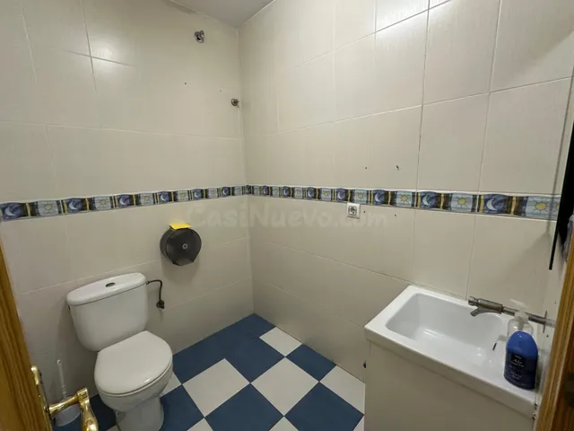 ALG661 - DOS LOCALES COMERCIALES DE 135M2 EN LA AVDA PAÍS VA - foto 3