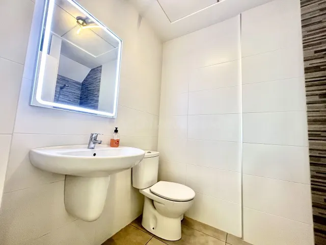 Ático moderno con vistas al mar y solárium privado en Los Dolses — 14