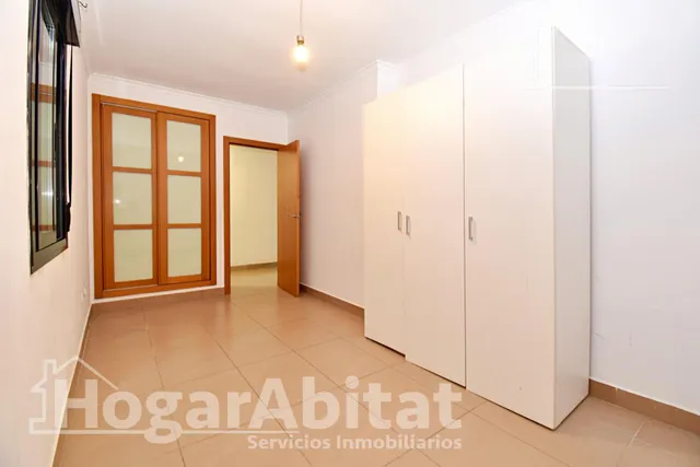 Espacio y libertad al aire libre en esta cómoda planta baja con terraza y patio — 27