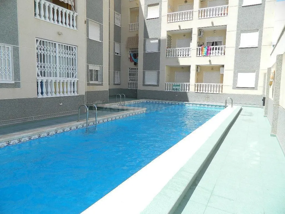 Bonito piso centrico con piscina comunitaria