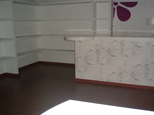 Local comercial en alquiler en Galerias Franquet, centro de la Ciudad — 4