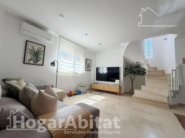 ¡PRECIOSO CHALET! AMPLIO Y REFORMADO CON PISCINA PRIVADA, GA - foto 4