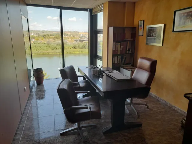 OPORTUNIDAD ESPECTACULAR LOCAL DE OFICINAS EN LA ZONA MAS CE - foto 5