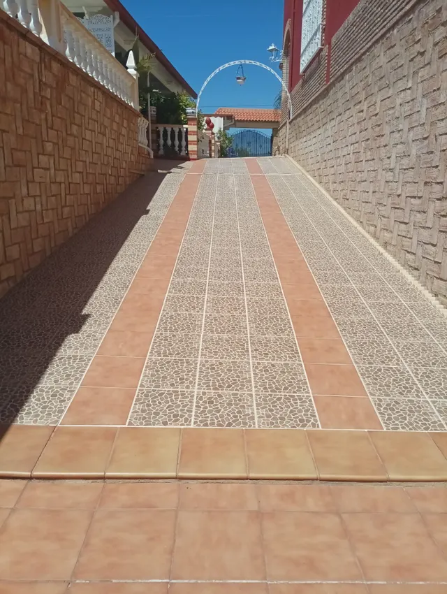 ESPECTACULAR CHALET INDEPENDIENTE EN PARAÍSO ARENAL!! CON DOS VIVIENDAS CONSTRUIDAS!! — 28